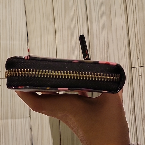 Kate Spade Floral Glossy Zip Around Wallet - Picture 4 of 6